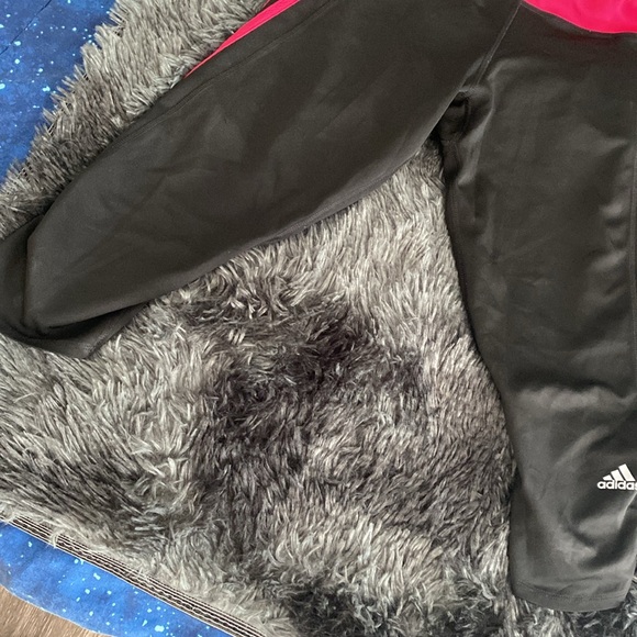 Adidas Response black and raspberry pink capris leggings - Picture 4 of 17